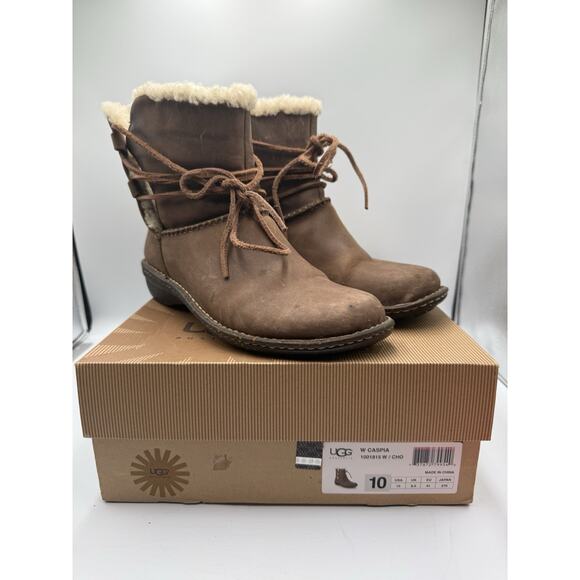 UGG‎ Australia Caspia Leather Boot S/N 1001815 Size 10 Lace Shearling Sheepskin - Picture 1 of 13